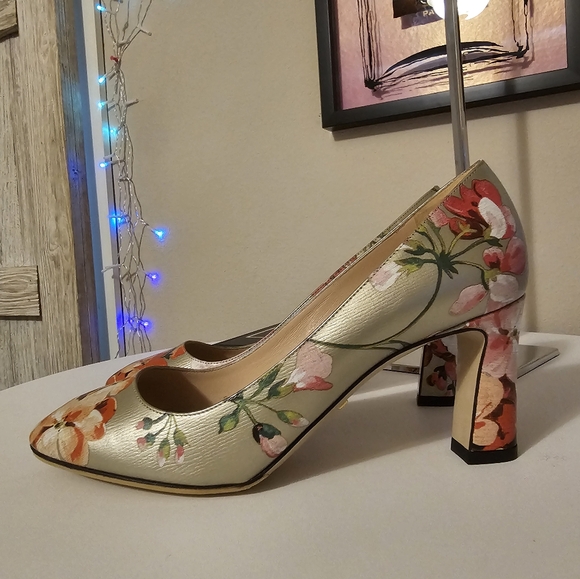Limited Ed. Gucci Blooms Heels! Beautiful Condition (38) - Picture 12 of 12